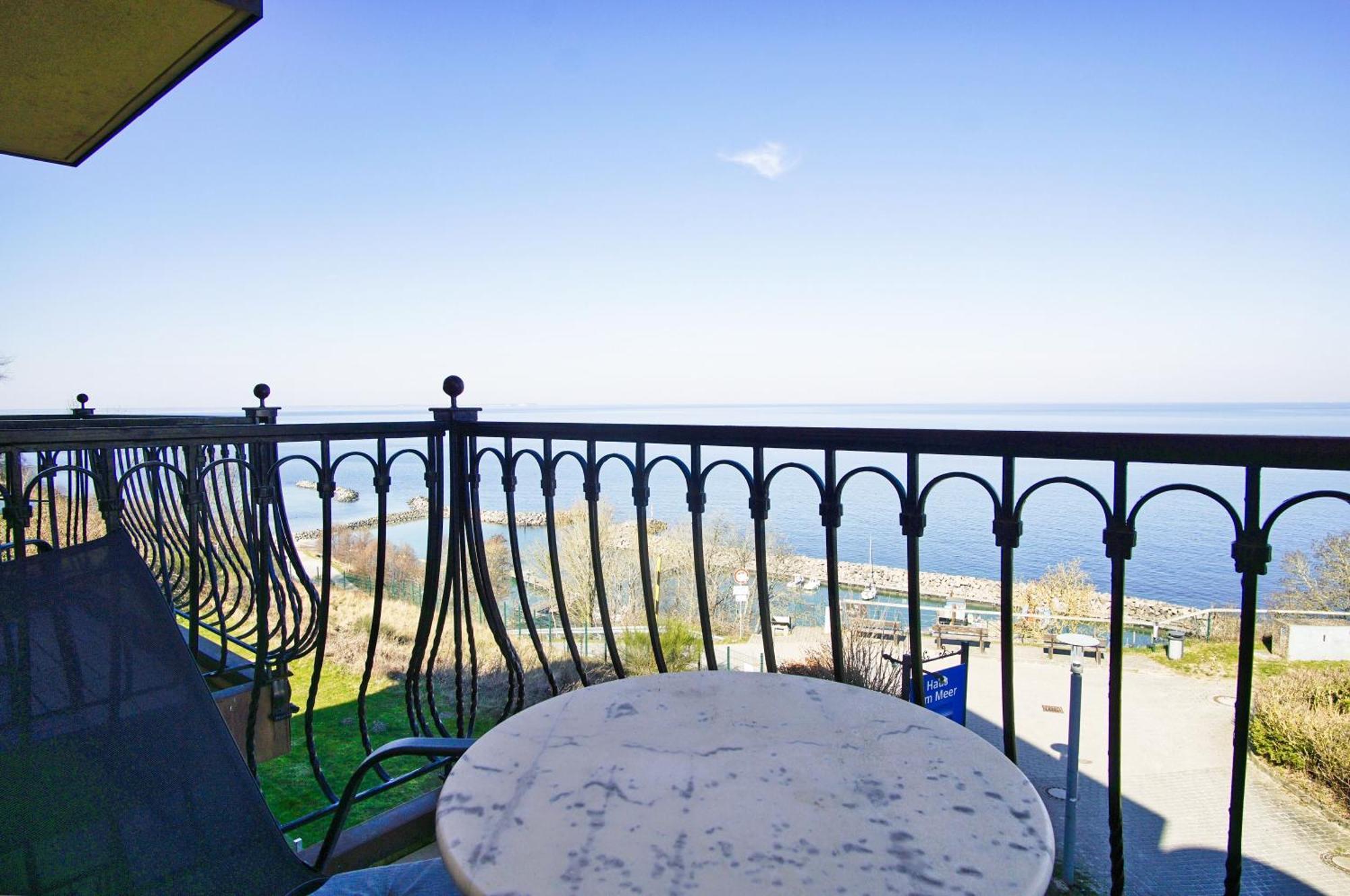 Ferienwohnung Mit Traumhaftem Meerblick - Haus Am Meer Fewo 07 Lohme Exterior photo